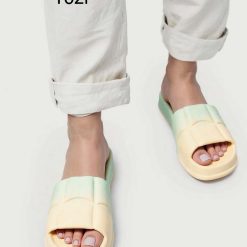 Klapki damskie 1026-1636-8284 (12par 36-41)