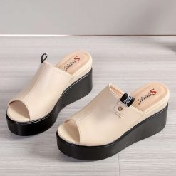 Klapki na Koturnie damskie 1026-4826-EK05 (12par∕36-41) beżowy