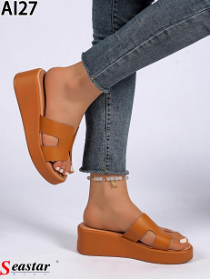 Klapki damskie 1026-5540-AI27 (12par∕36-41) kamelowy