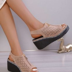 Klapki na Koturnie damskie 1026-5985-TS168 (12par∕36-41) khaki