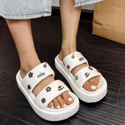 Klapki damskie 1026-6174-BG196 (12par∕36-41) biały