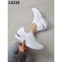 Buty Sportowe damskie 1026-7014-LA228 (12par∕36-41) biały