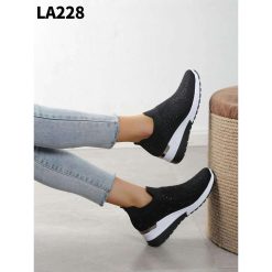 Buty Sportowe damskie 1026-7015-LA228 (12par∕36-41) czarny